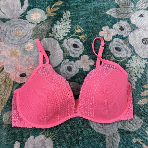Victorias Secret Bra 36D Pink Lace Incredible Plunge Underwire thin - Picture 9 of 11